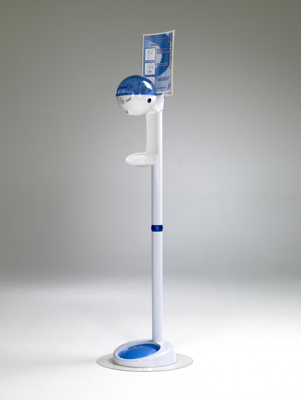 G1 Spender (weiss/blau) + G1 Premium Bodenständer STANDARD (weiss) + G1 Auffangschale NewLook (blau) 1 berührungsloser Handdesinfektionsspender (946ml) + 1 Bodenständer (für G1 Spender) + 1 Auffangscha